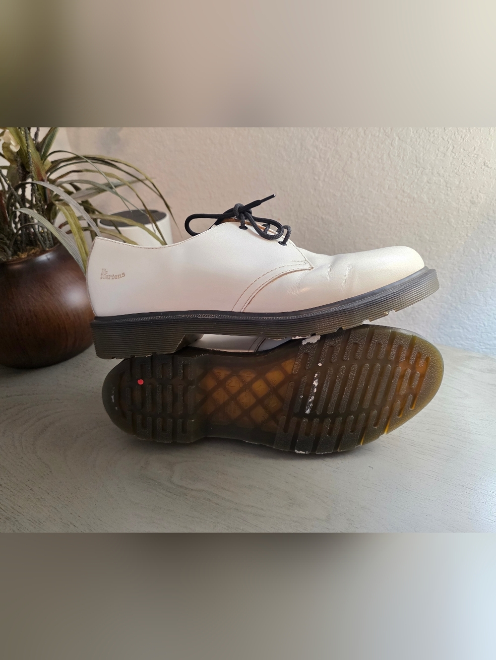 Dr. Martens 13762 Oxfords  White Smooth Leather- Mens 10 - Rare Made In England - Picture 5 of 6